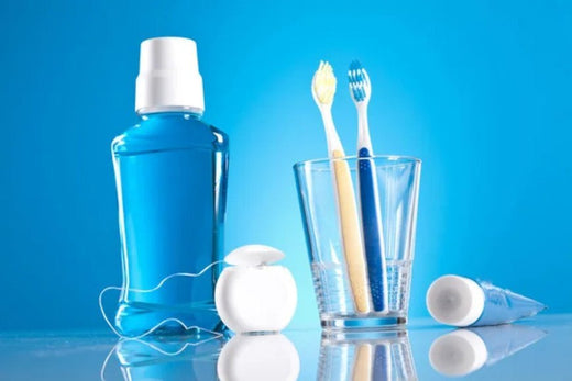 Quel bain de bouche pour la langue blanche ? - Y-Brush
