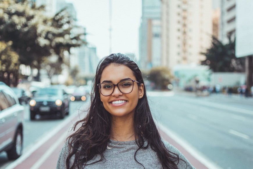Comment prendre soin de ses dents ? - Y-Brush