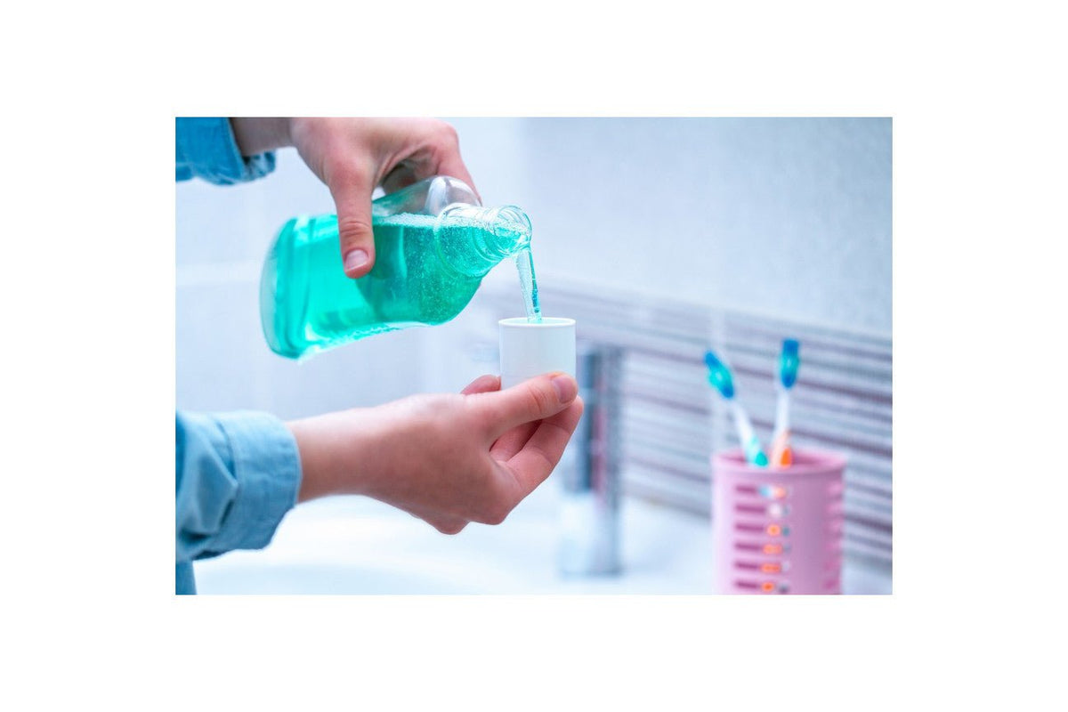 Bain de bouche cicatrisant : ce qu'il faut savoir - Y-Brush