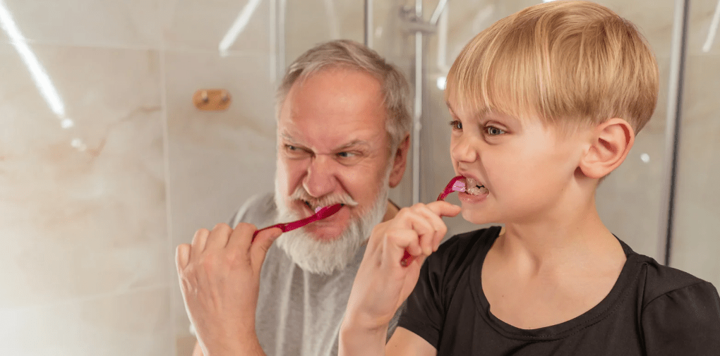 Pourquoi choisir une brosse à dents adaptée pour les enfants ? - Y-Brush