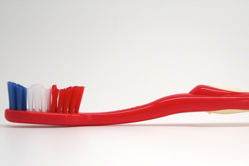Brosses à dents fabriquées en France - Y-Brush