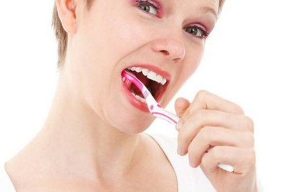Dentifrice : avec ou sans mousse ? - Y-Brush