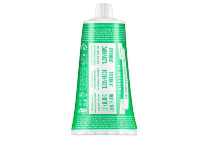 Green toothpaste: the ideal product to take care of your teeth and your environment