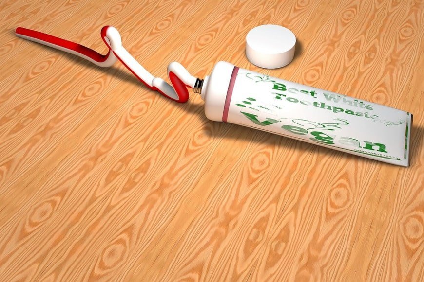 Les substances nocives du dentifrice - Y-Brush