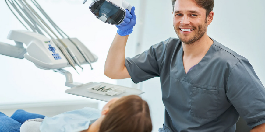 Les recommandations des dentistes sur l'utilisation des brosses à dents électriques