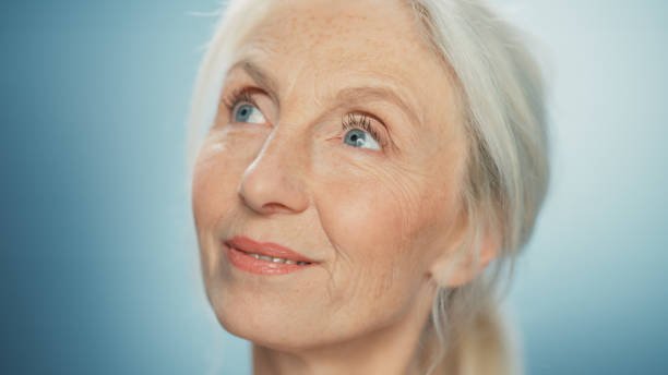 Quels Sont Les Traitements Dentaires Adaptés Aux Seniors? - Y-Brush