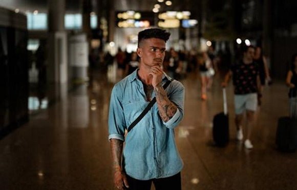 Faut-il mouiller sa brosse à dents ? - Y-Brush