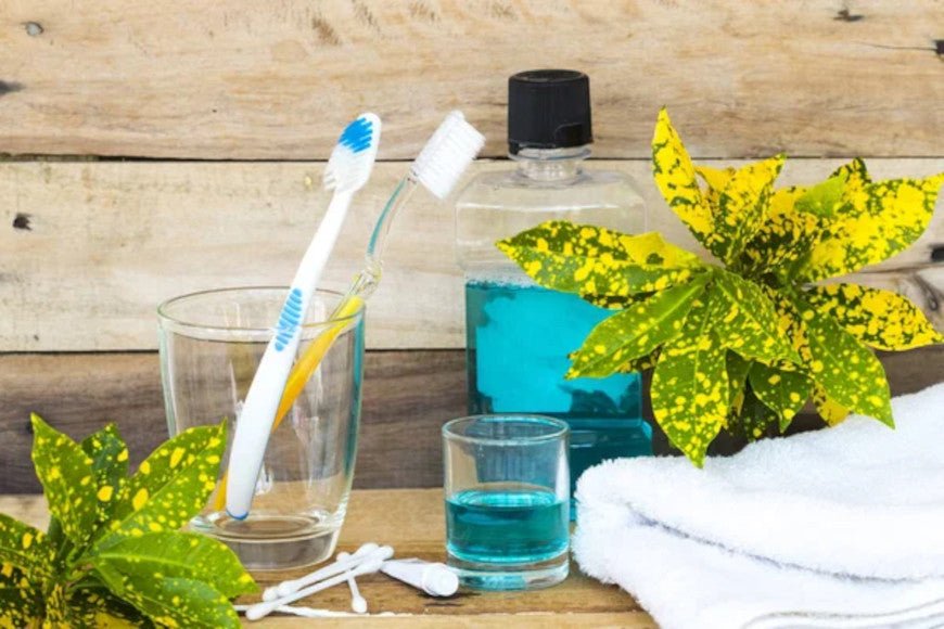 Comment choisir le meilleur rince-bouche ? - Y-Brush