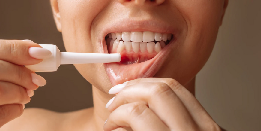 Pourquoi vos gencives saignent (et comment y remédier efficacement avec Y-Brush) ?