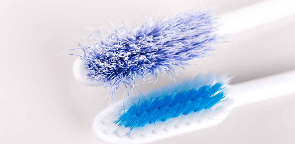 L'importance du remplacement régulier des têtes de brosse à dents - Y-Brush
