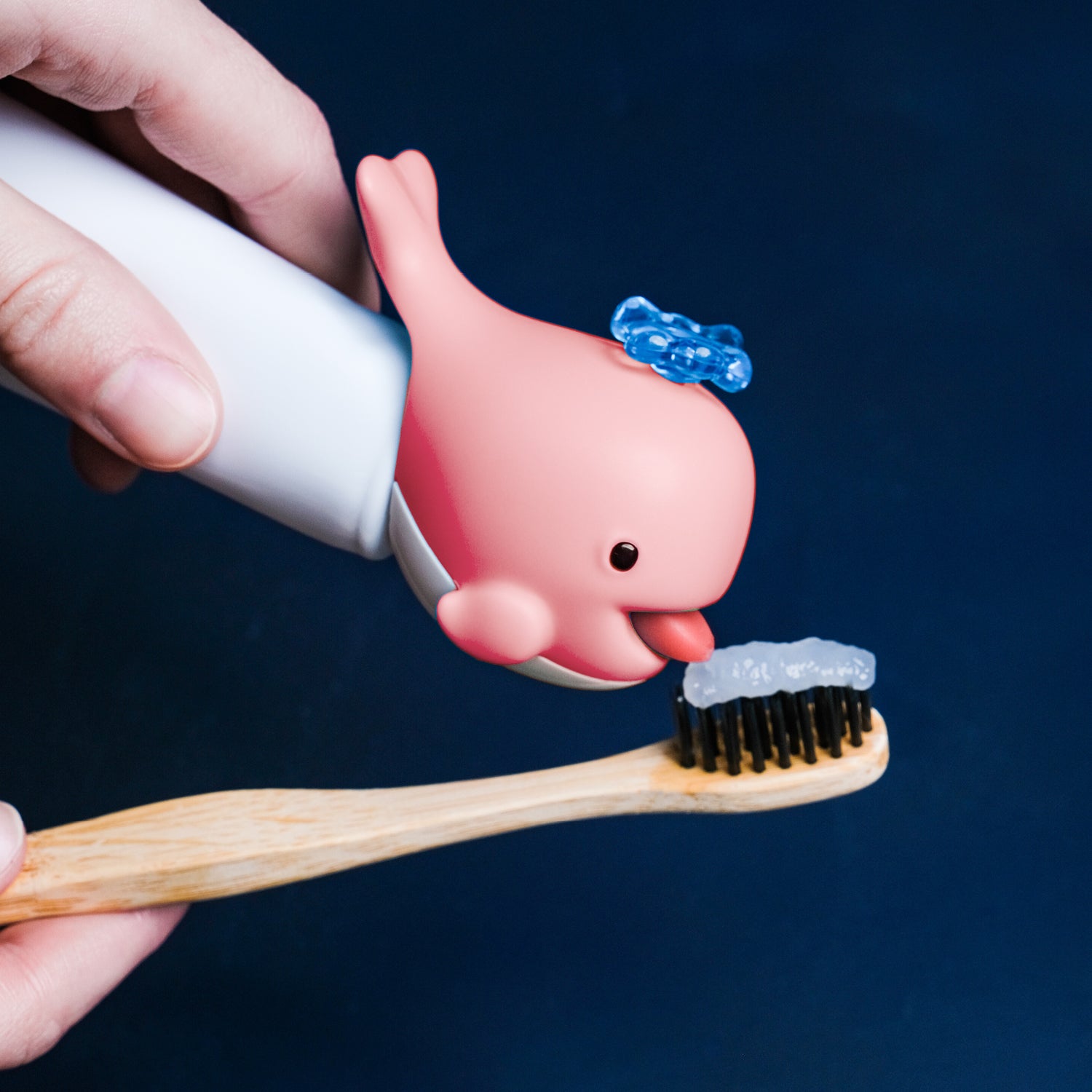 Whale toothpaste applicator
